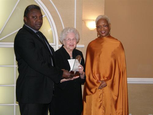 Sœur Andrée Ménard, fondatrice de l’organisme PROMIS, récipiendaire du Prix Rosa Parks & Virginia Durr