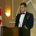 Capitaine Sylvain Coulombe, CD, des Forces canadiennes, lauréat du prix des artisans du non-racisme 2008